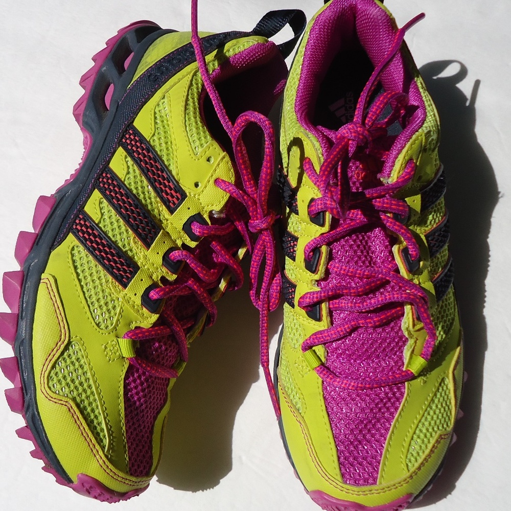 SIZE 6,5Adidas kanadia tr5 running shoes sneakers